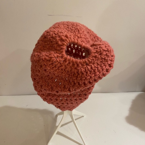 Crochet Messy Bun Toboggan (JV) - Picture 4 of 9